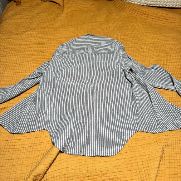 Universal thread button down - Picture 5 of 5